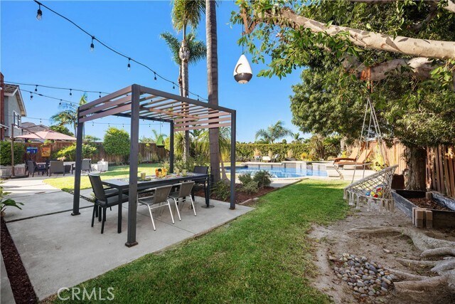 Building Photo - 25671 Cresta Loma