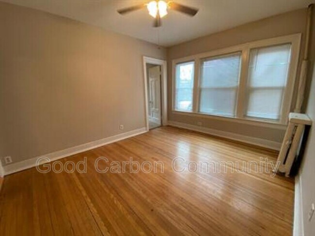 Building Photo - 77 Richmond Ave