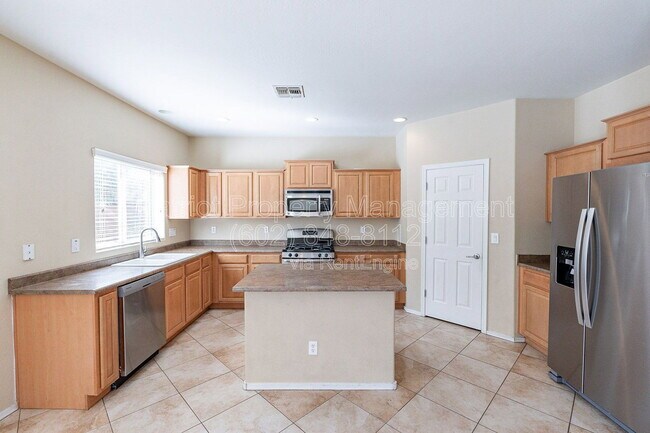 Building Photo - 26043 W Potter Dr