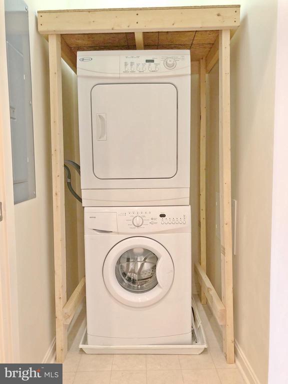 Building Photo - 2665 Prosperity Ave