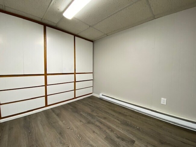 Building Photo - 18417 E Bow Ave