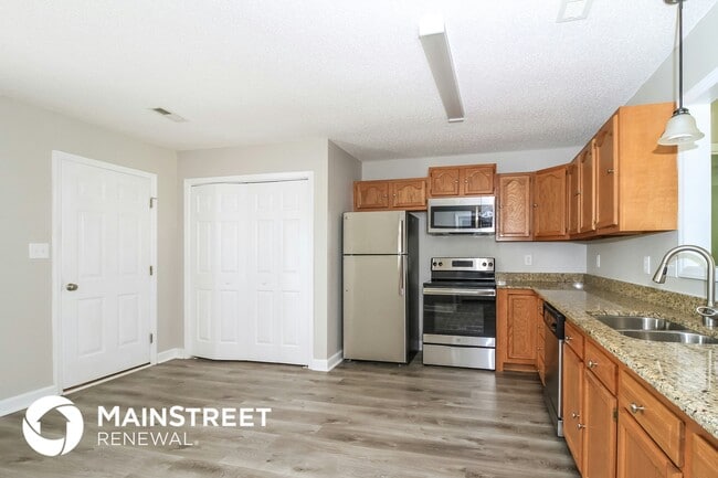 Building Photo - 205 Haven Grove Trail