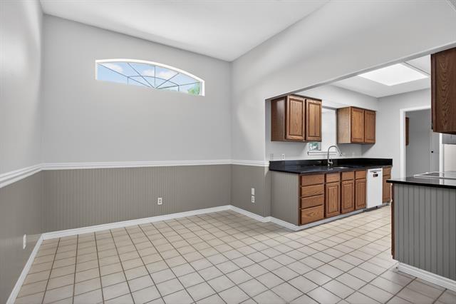 Building Photo - 5301 Tartan Cir