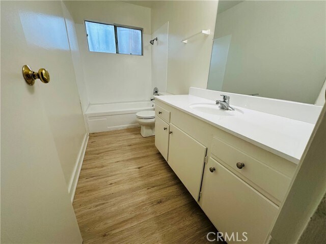 Building Photo - 607 N Dalton Ave