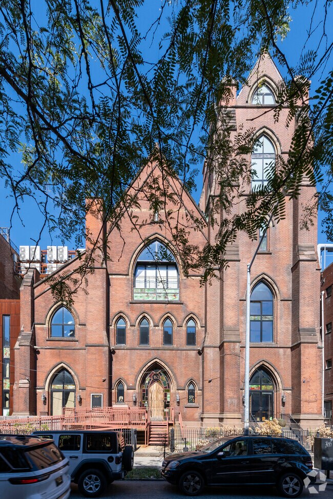 Building Photo - Spire Lofts