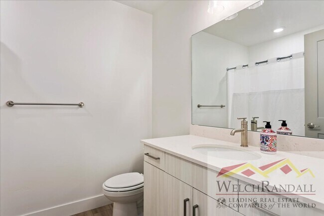 Building Photo - Brand New Townhome for Rent in West Haven