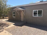 Building Photo - 2 Bedroom Rental in Coolidge | Washer/Dryer Included