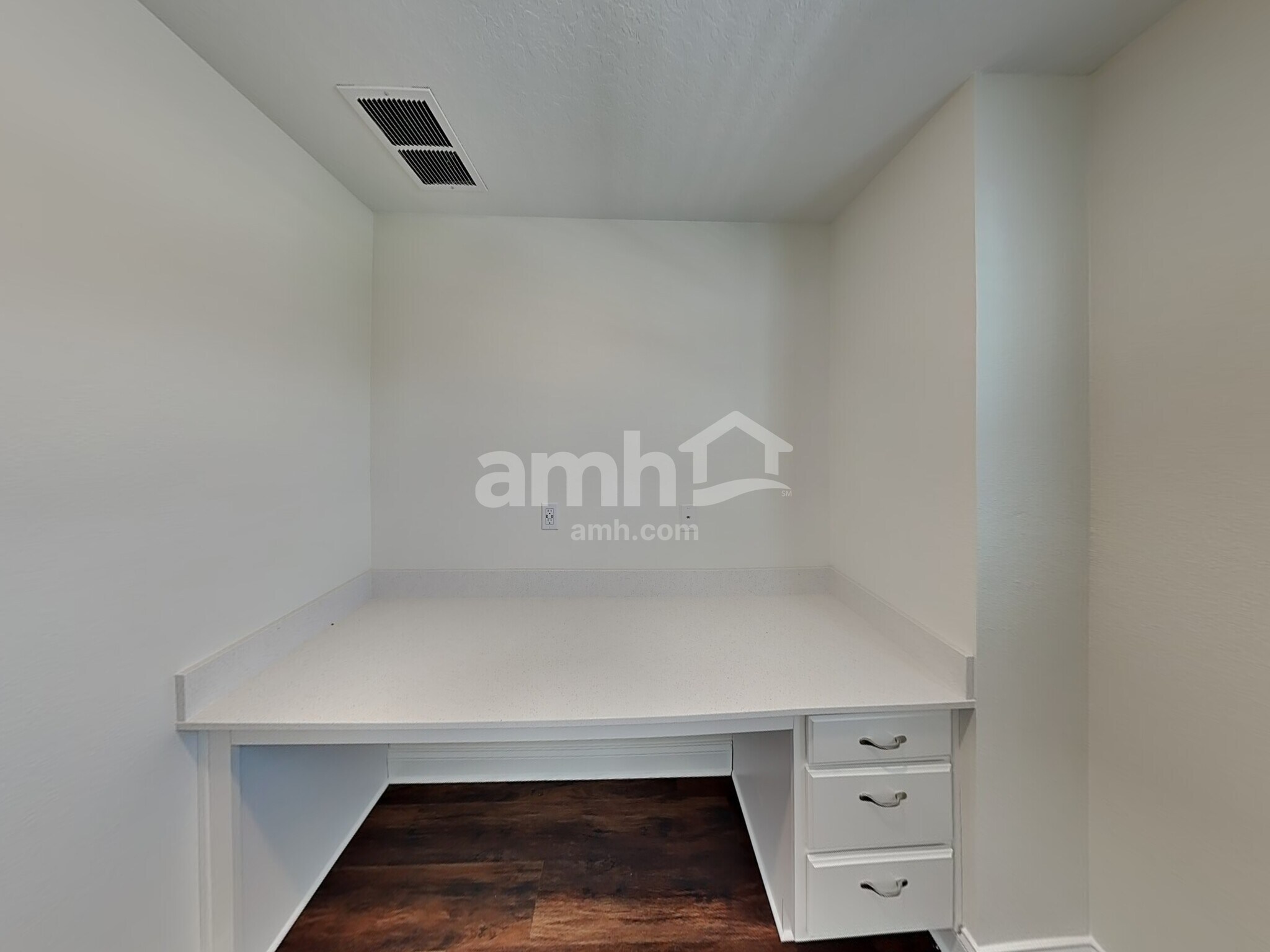 Building Photo - 1008 Summer Stone Loop