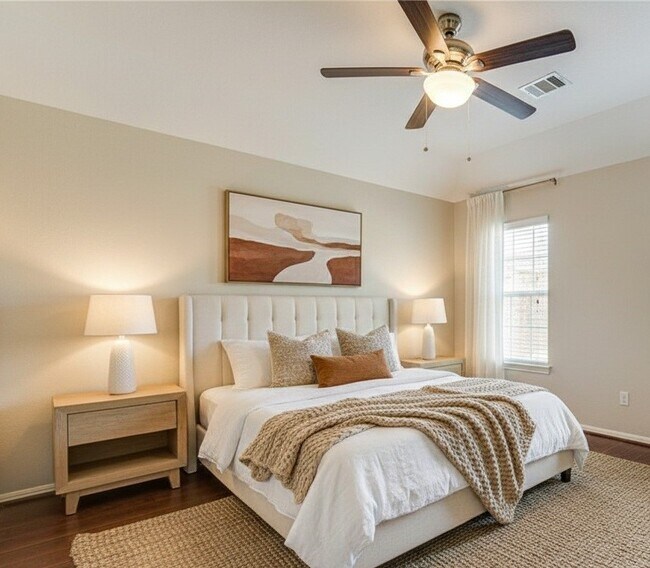 Building Photo - 6219 Cameron Cove Ln