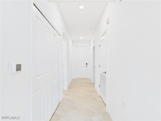 Building Photo - 5555 Double Eagle Cir