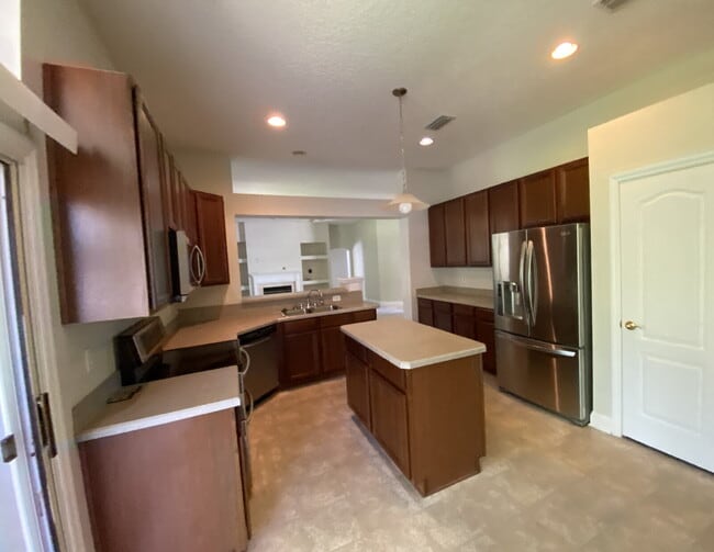 Building Photo - 9533 Maidstone Mill Dr W