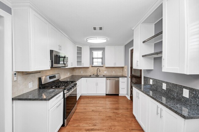 Building Photo - 5635 Mc Cracken Rd