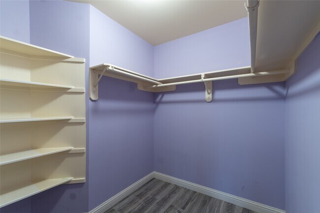 Building Photo - 12819 Wisteria Park Dr