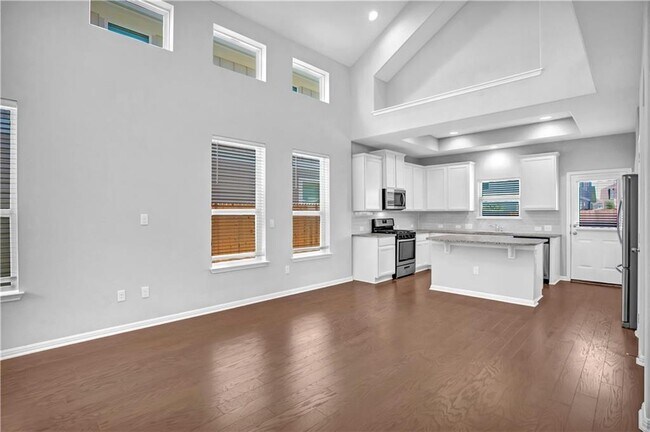 Building Photo - 6400 Gunflint Dr