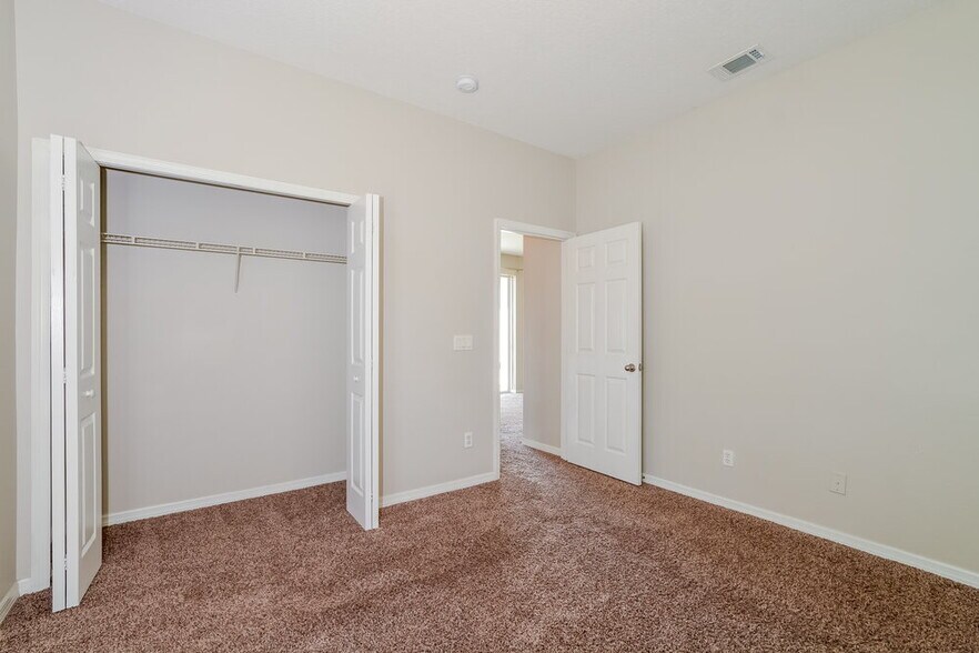 Building Photo - 184 Aurelia Ct