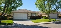 Building Photo - Silver Creek Home 3 Bed 2 Bath + Office