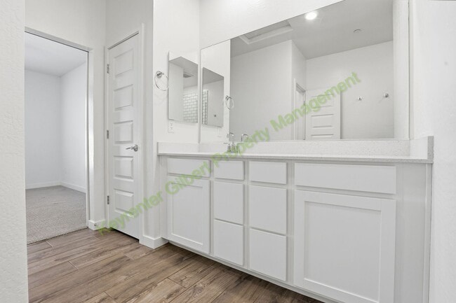 Building Photo - Modern Gilbert Lakeview Townhome in The Lakes at Annecy