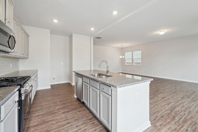 Building Photo - Enclave at Dawson Forest