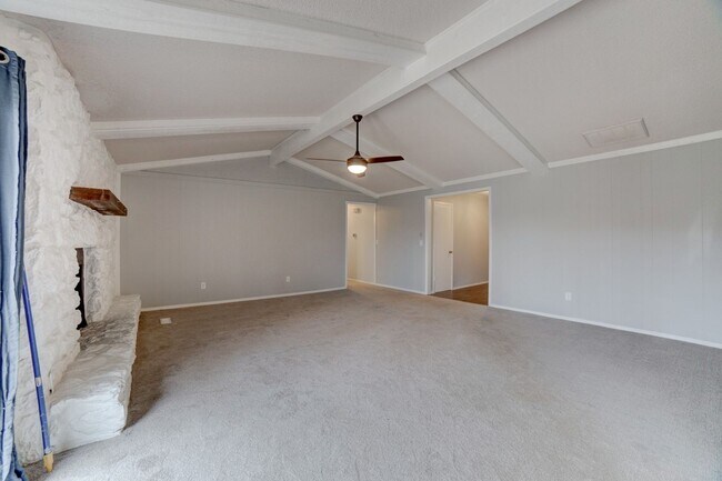 Building Photo - Charming Updated 3-Bedroom Home in South B...