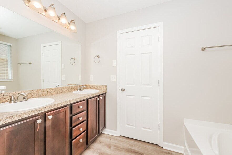 Building Photo - 313 Grovedale Trace