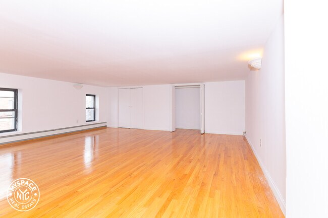 Building Photo - 1535 Decatur St