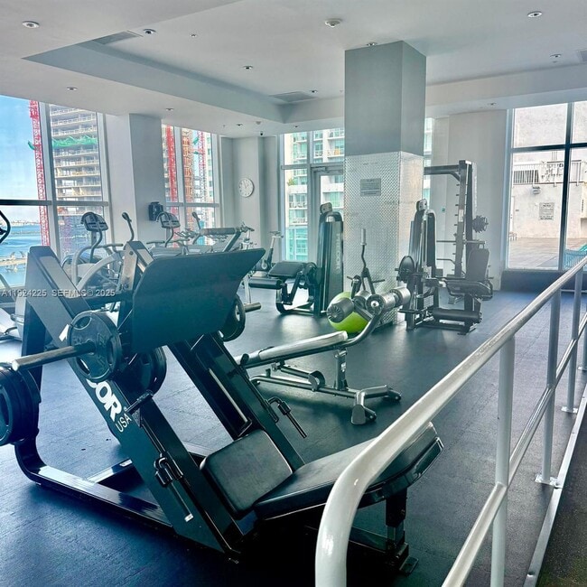 Building Photo - 133 NE 2nd Ave