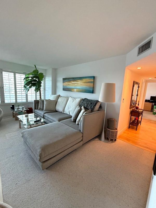 Building Photo - 4010 Galt Ocean Dr