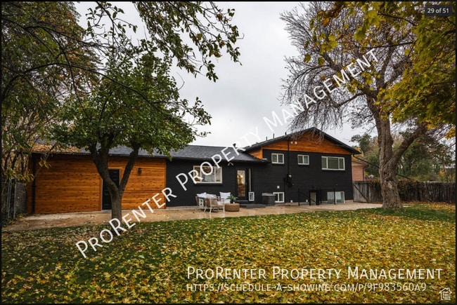 Building Photo - 4996 Moor Mont Cir