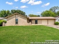 Building Photo - 6714 Strawflower St