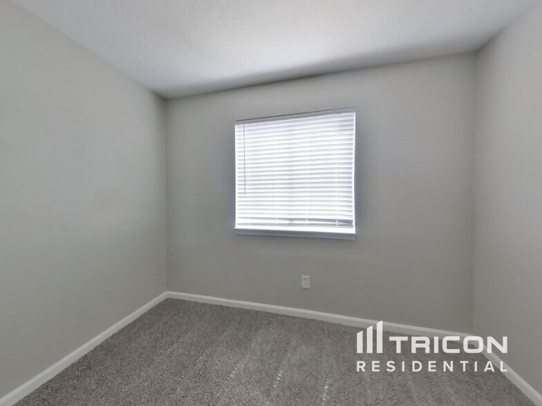 Building Photo - 8610 Orchard Ridge Ln
