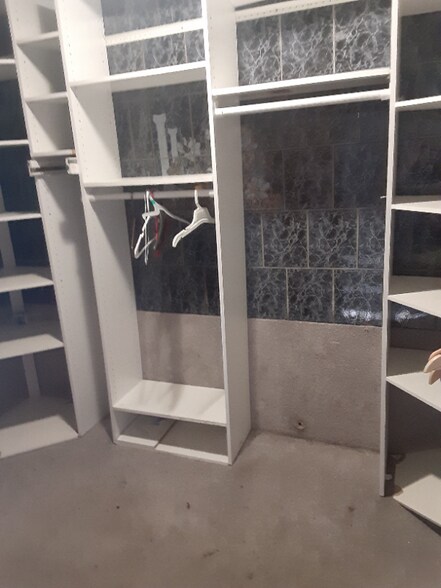 Building Photo - 12199 Hinson St