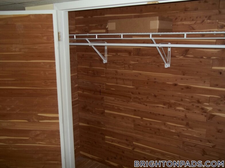 Building Photo - 191 Kenrick St