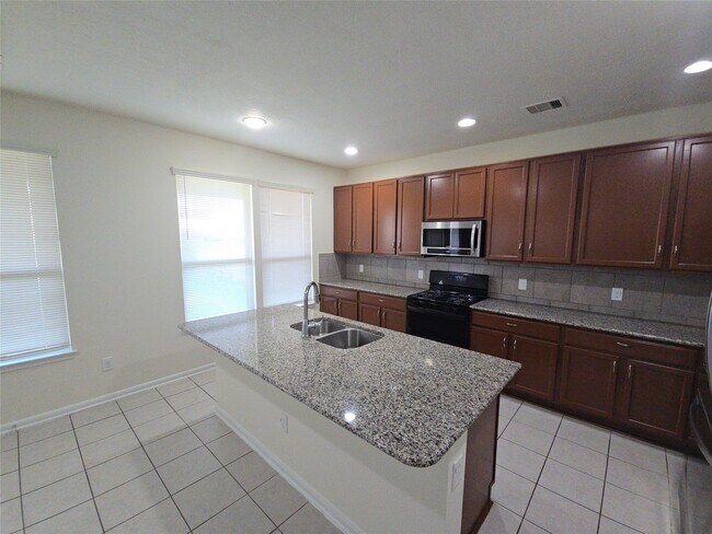 Building Photo - 11722 Wren Crossing Dr