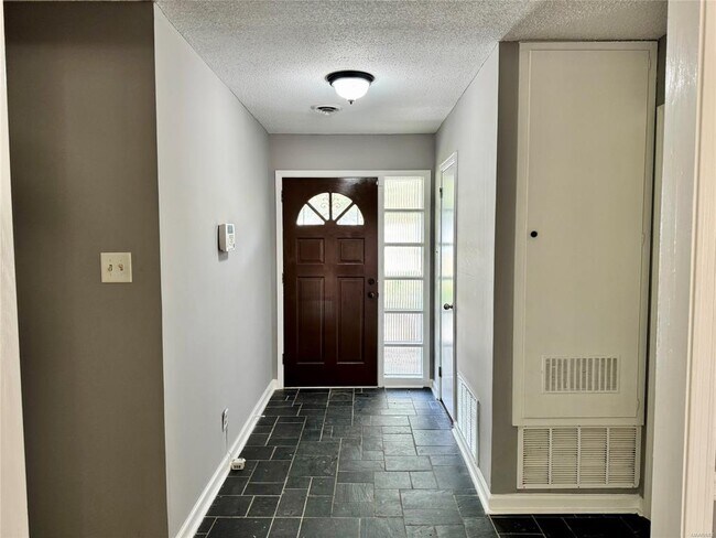 Building Photo - 4414 Eley Ct