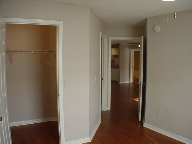 Building Photo - A small, gated community close to UNF, St....