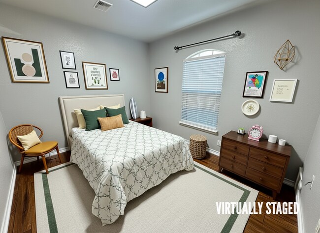 Building Photo - 408 Viola Dr