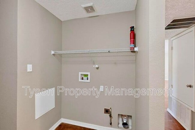 Building Photo - 11204 Miravista Pl SE