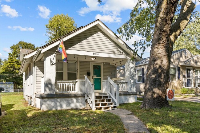 Primary Photo - Charming Bungalow in Waldo – Your Perfect ...