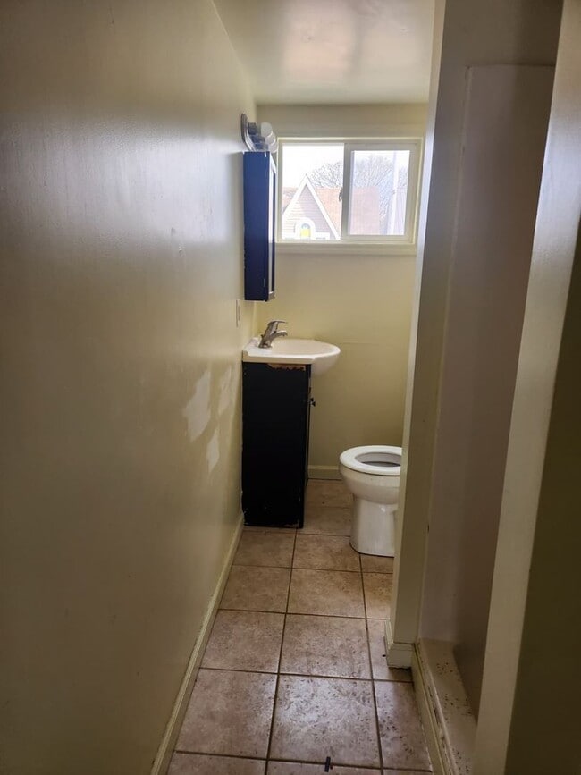 Building Photo - 413-415 N. 6th Avenue