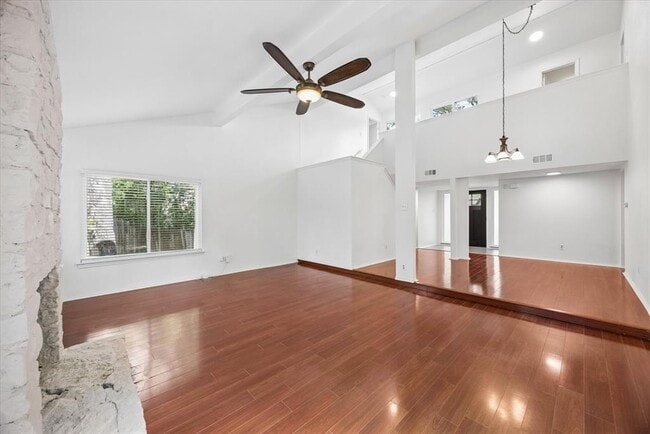 Building Photo - 2609 Monarch Dr