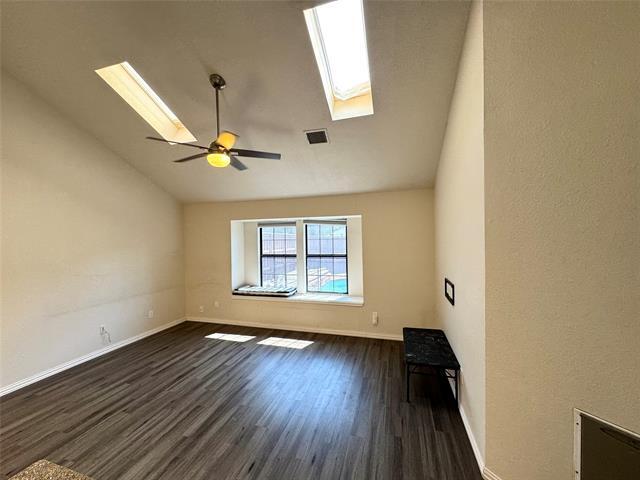 Building Photo - 811 Fairlawn St