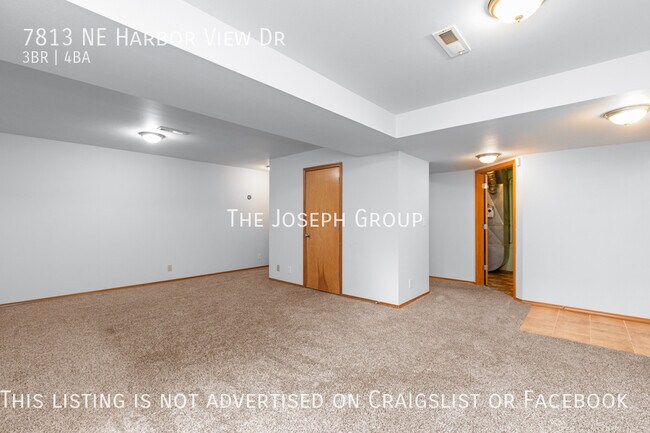 Building Photo - 3-bedroom, 3.5-bathroom charmer in Poulsbo!