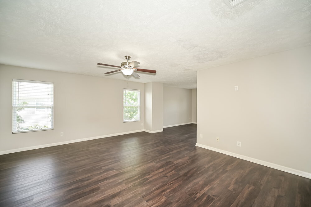 Building Photo - 227 Elderberry Way