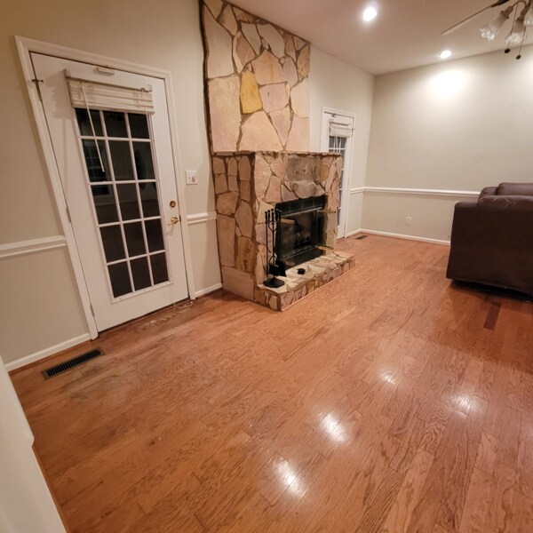 Building Photo - 9888 Whitehouse Pkwy