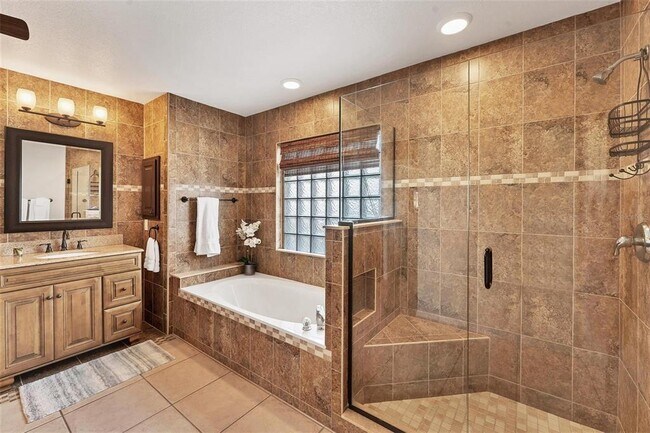 Building Photo - 11 Amberjack Terrace