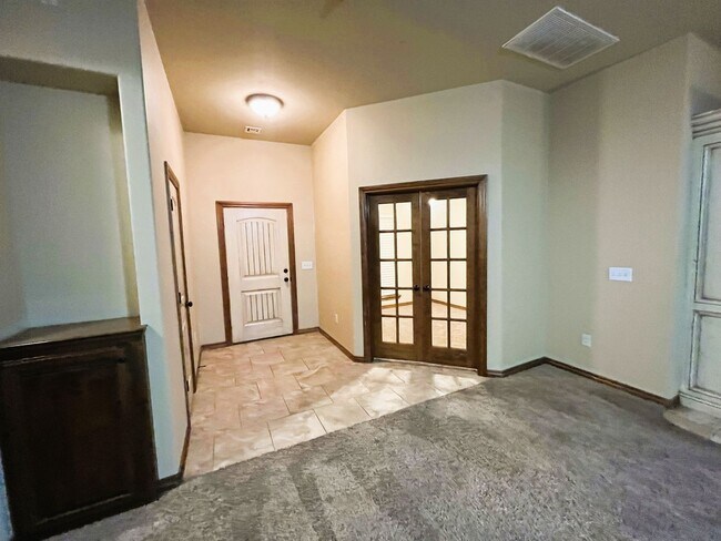 Building Photo - 14812 Brent Cir