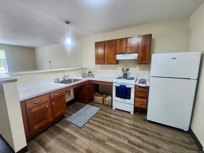Building Photo - 18 Quintard Terrace