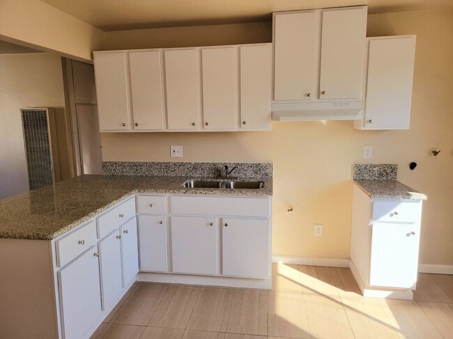Building Photo - 8158 McKinley Ave