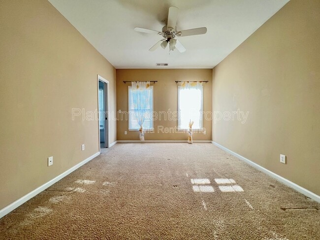 Building Photo - 6425 Bennington Bluff Ct