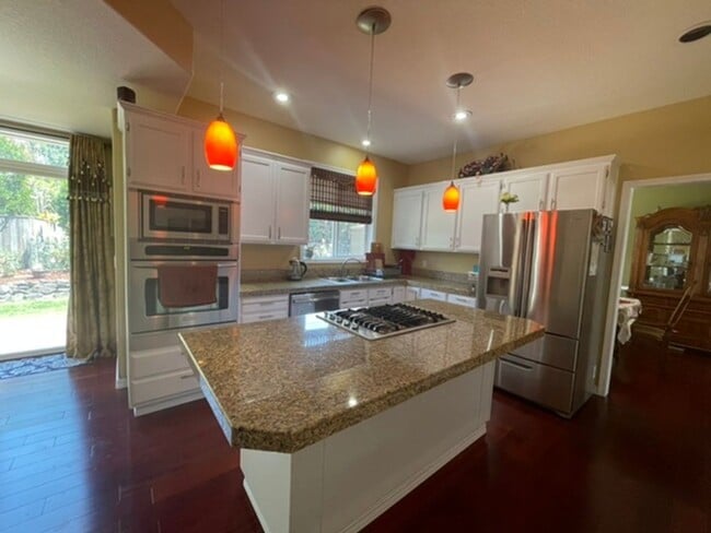 Building Photo - 5534 NW 164th Ave